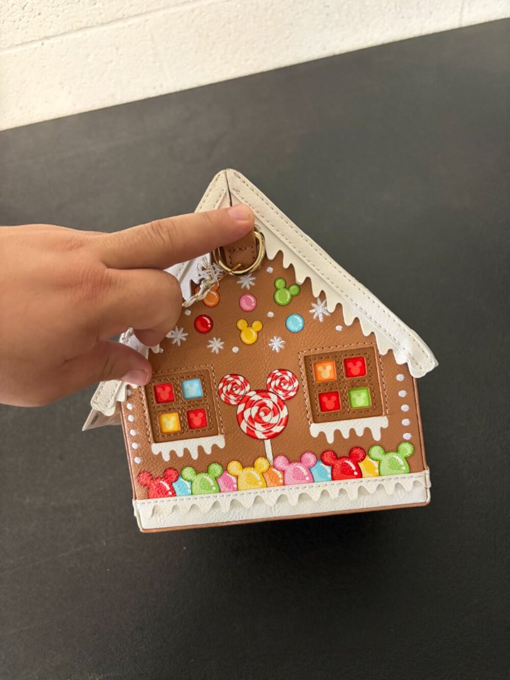 Loungefly Stitch Shoppe Minnie Gingerbread House Crossbody ( damage last photo ) - Picture 4 of 7